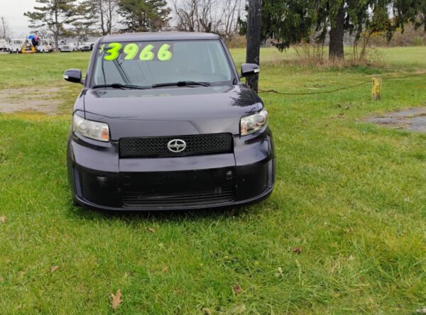 2008 Toyota Scion XB, 106k miles, runs and drives good