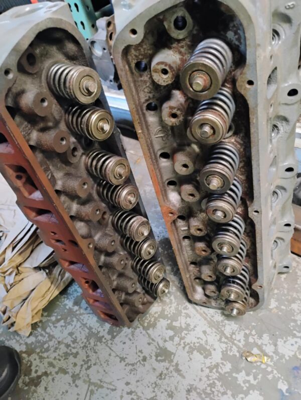 302 heads, 1989, been milled, valve job, new seals, stock springs, used