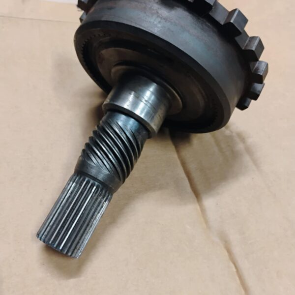 Output shaft, 4 x 4, Chevy, with hub, used