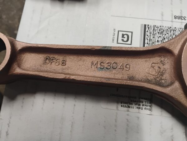 440 Connecting rods, no spun bearings, DF68 MS3049, complete set out of a motor, used