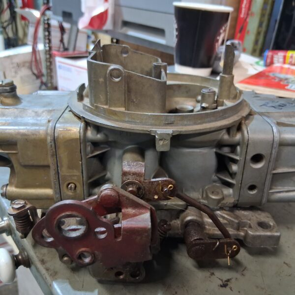 Carburetor, Holley 4780, 800 cfm, double pumper, everything works, not tested, used