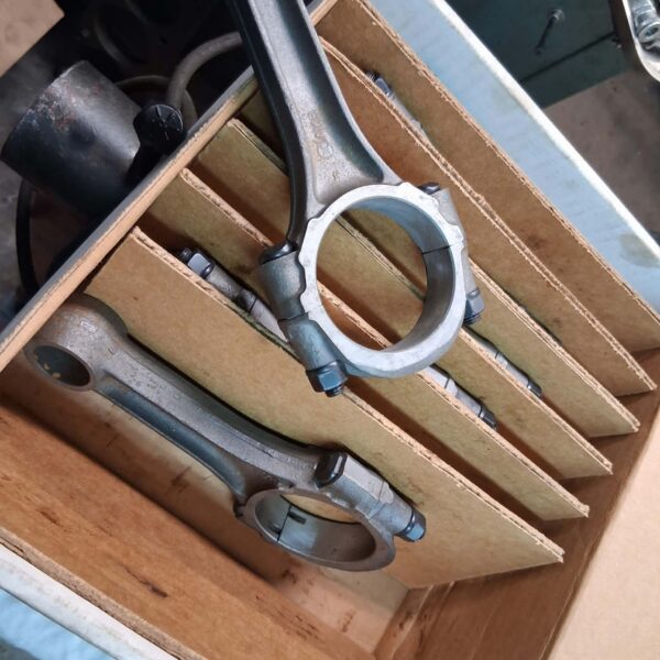 289 Ford rods with ARP rod bolts, balanced, used